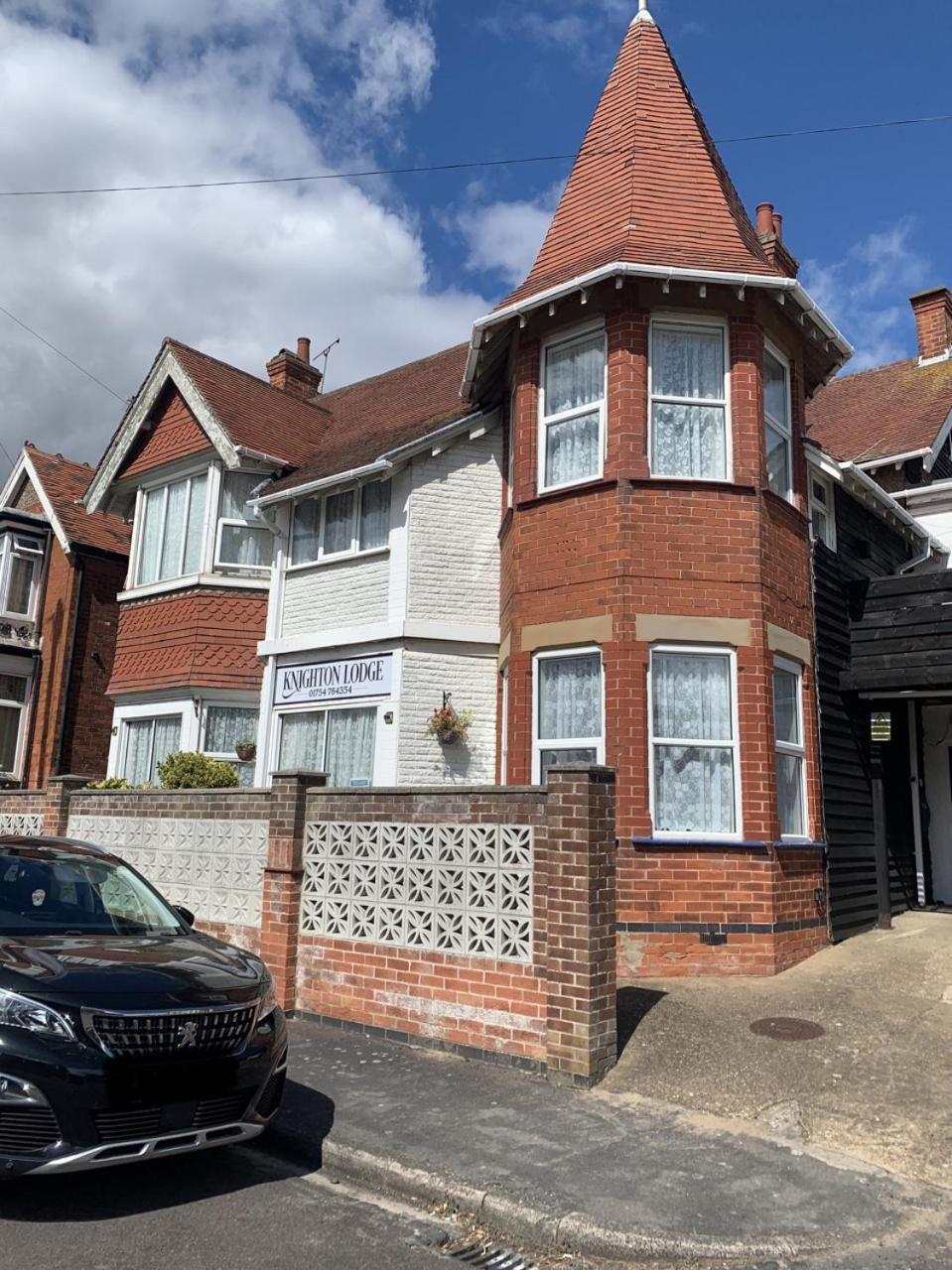 Knighton Lodge 斯凯格内斯 外观 照片