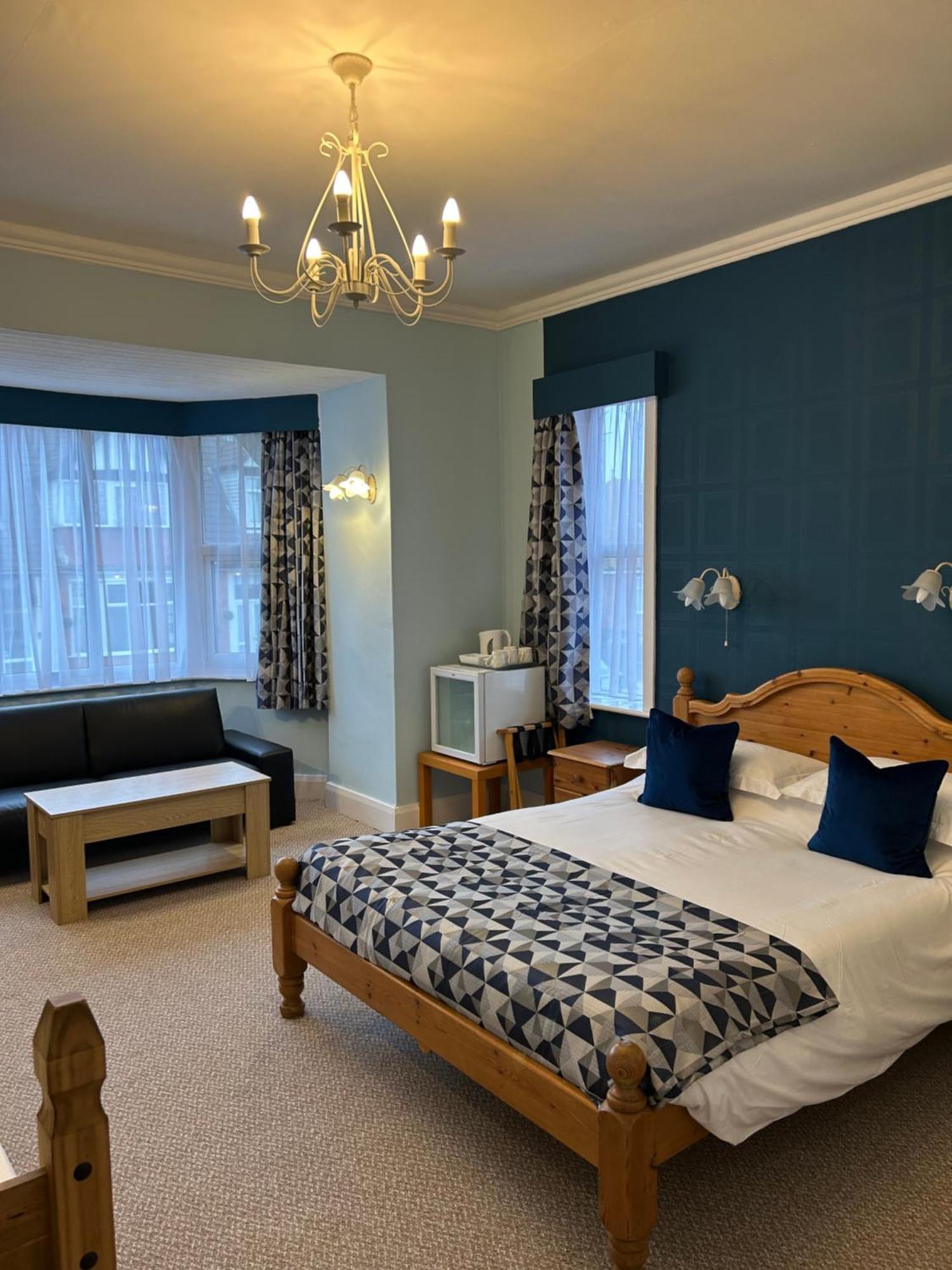 Knighton Lodge 斯凯格内斯 外观 照片