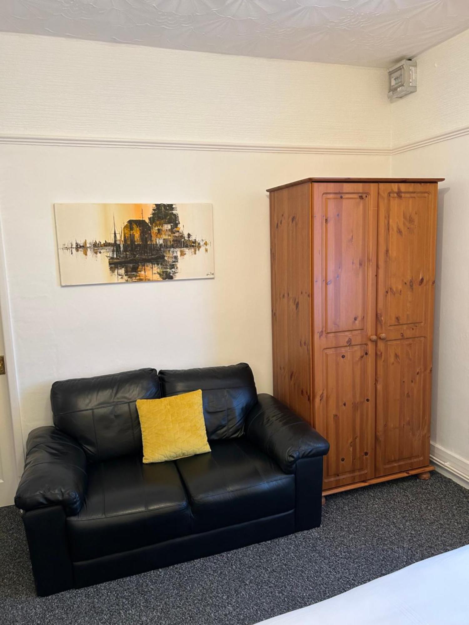 Knighton Lodge 斯凯格内斯 外观 照片