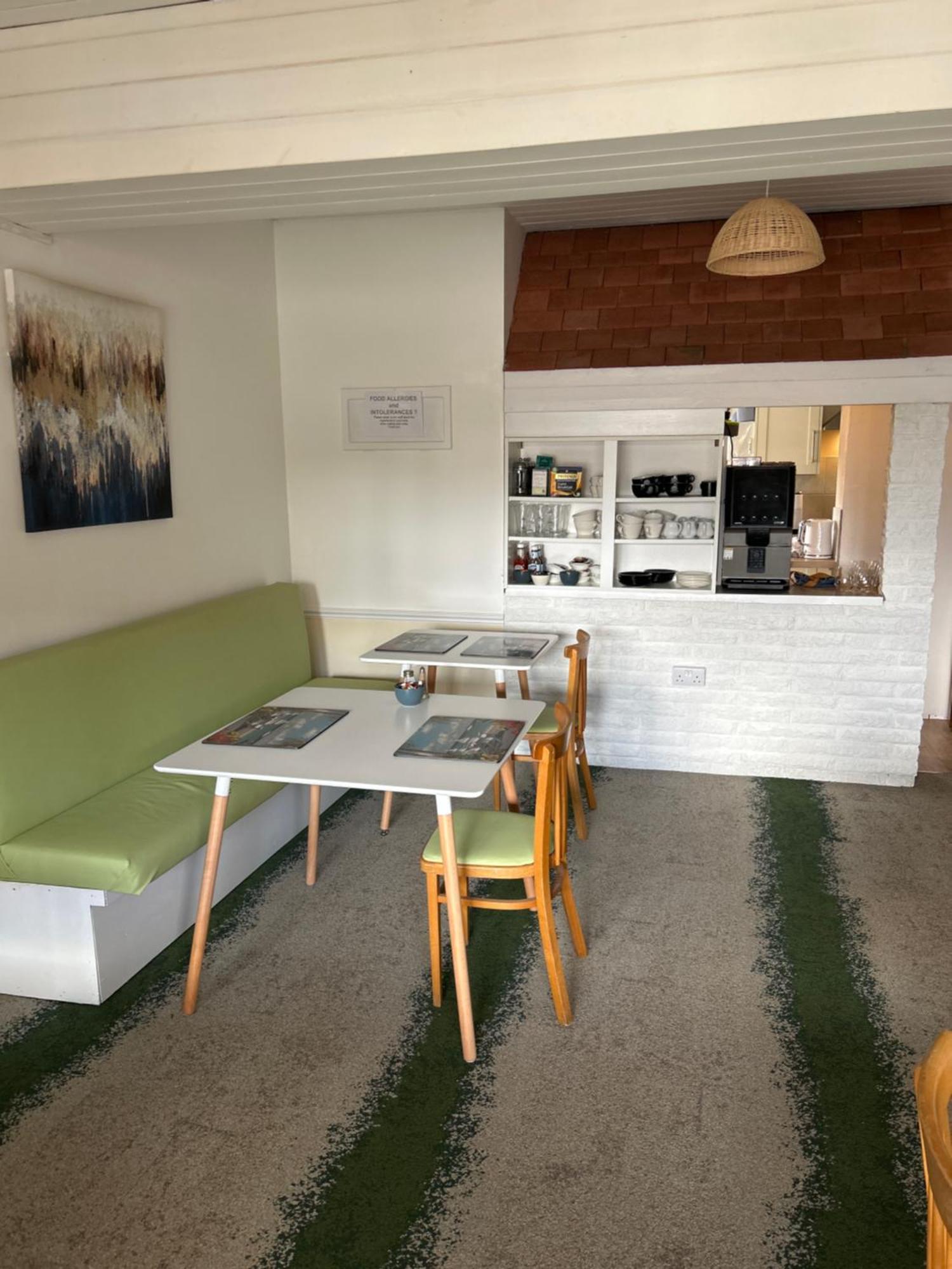 Knighton Lodge 斯凯格内斯 外观 照片